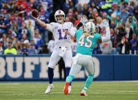 Bills host rival Pats in rare AFC East playoff meeting