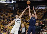 Stars clicking as Mavs-Jazz series down to best-of-3