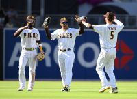 Padres take potent 1-2 punch to Atlanta