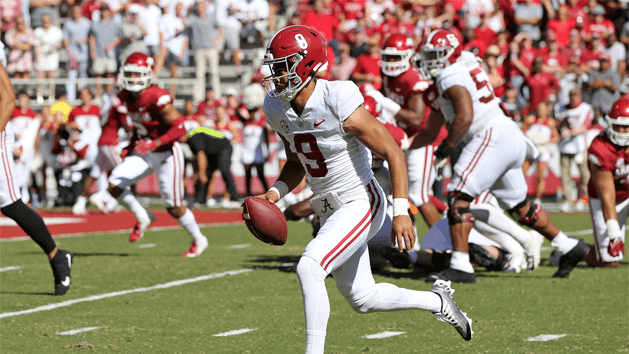 Alabama QB Bryce Young leaves with shoulder injury
