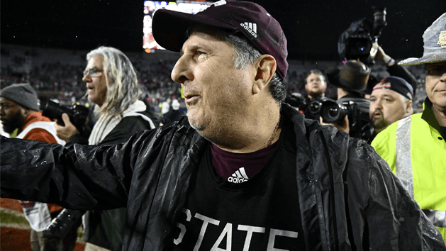 Head Coach Mike Leach … Pirates, Candy Corn and Fat Little Girlfriends |  Lindy's Sports